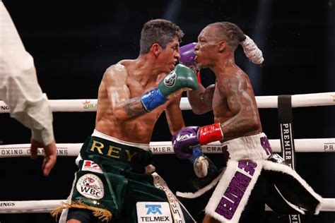 WBC Featherweight Title: Rey Vargas vs Nick Ball Prediction.